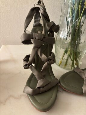 Steve Madden Olive Green Knotted Lace-Up Heels